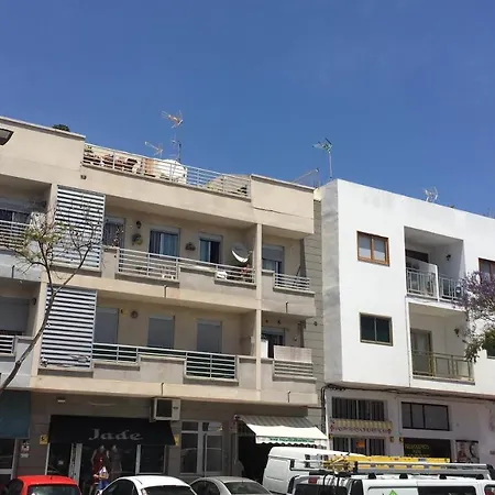 Apartment Cosy With Rooftop Terrace And Wifi