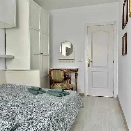 Cosy With Rooftop Terrace And Wifi * Valle de San Lorenzo
